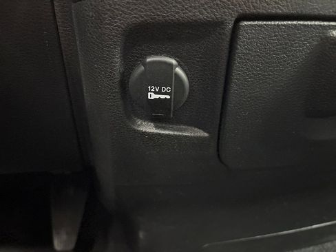 Used 2024 RAM 1500 Classic SLT image 33