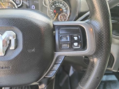 Used 2022 RAM 2500 Tradesman w/ Chrome Appearance Group RWD image 25