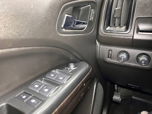 Used 2018 GMC Canyon SLT w/ Driver Alert Package AWD/4WD image 12