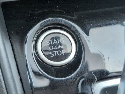 Used 2024 Nissan Versa SR FWD image 26