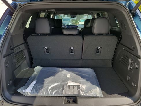 New 2026 Buick Enclave Preferred w/ Power Package FWD image 8