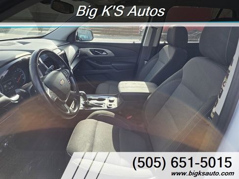 Used 2019 Chevrolet Traverse LT image 14