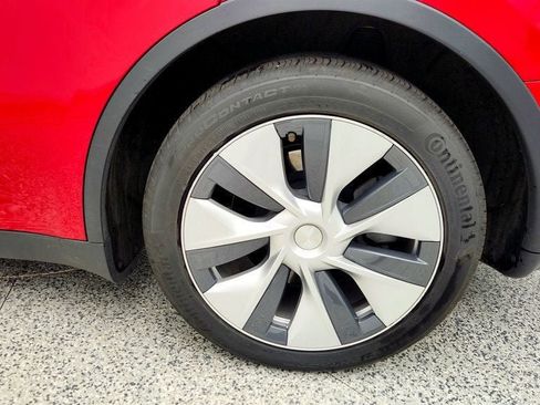 Used 2020 Tesla Model Y Long Range AWD/4WD image 9