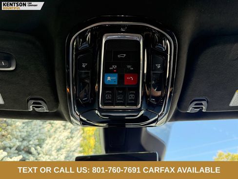 Used 2024 Jeep Grand Wagoneer L Series III AWD/4WD image 24