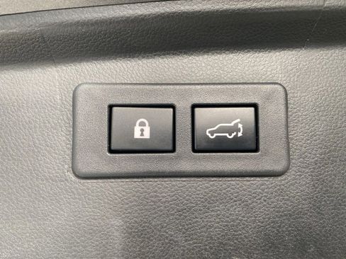 Certified 2022 Subaru Outback Limited image 8