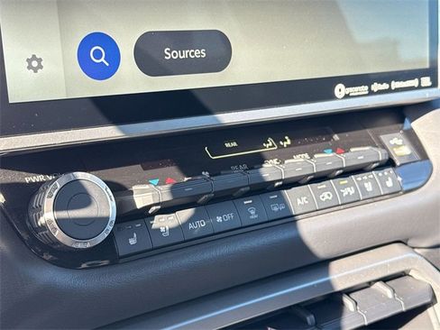 Used 2024 Toyota Sequoia Platinum image 18