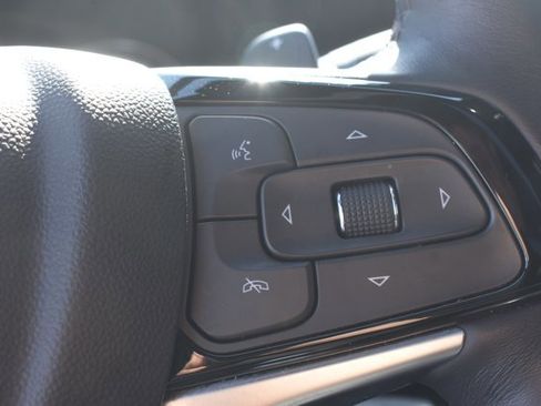 Used 2023 Buick Enclave Avenir w/ Avenir Technology Package FWD image 23