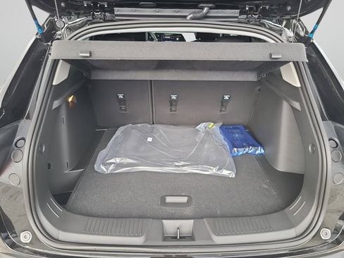 New 2026 Chevrolet Trax LT image 12