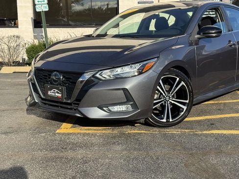 Used 2021 Nissan Sentra SR image 3