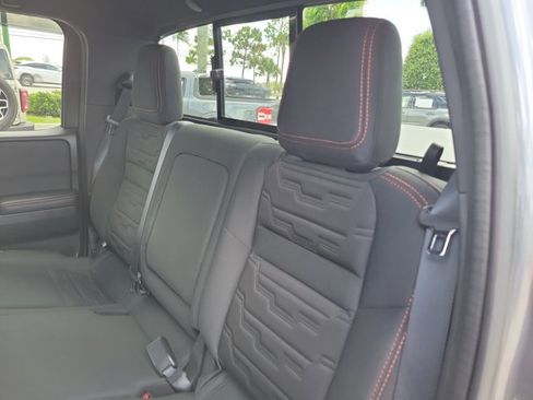 Used 2024 Nissan Frontier Pro-X w/ Pro Convenience Package RWD image 15