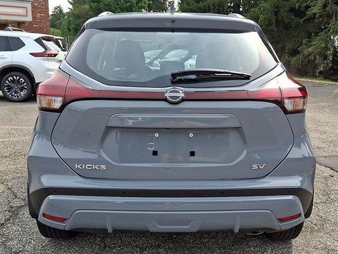 Certified 2024 Nissan Kicks SV FWD image 6