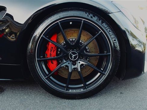 Used 2018 Mercedes-Benz AMG GT R image 34