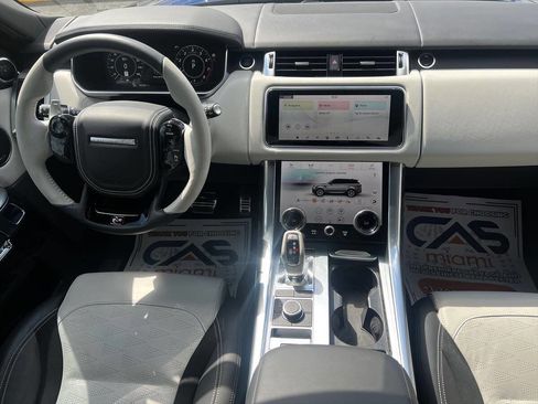 Used 2022 Land Rover Range Rover Sport SVR image 10