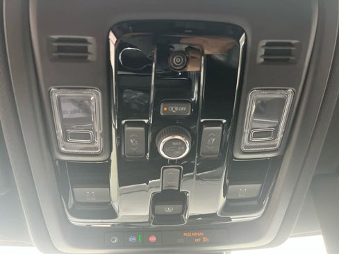 New 2026 Chevrolet Suburban Z71 image 24