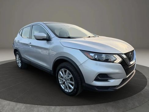 Used 2020 Nissan Rogue Sport S w/ Appearance Package AWD/4WD image 3