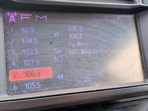 Used 2013 Toyota RAV4 Limited AWD/4WD image 30