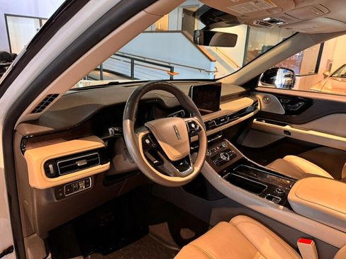 Used 2022 Lincoln Aviator Grand Touring w/ Equipment Group 301A image 9