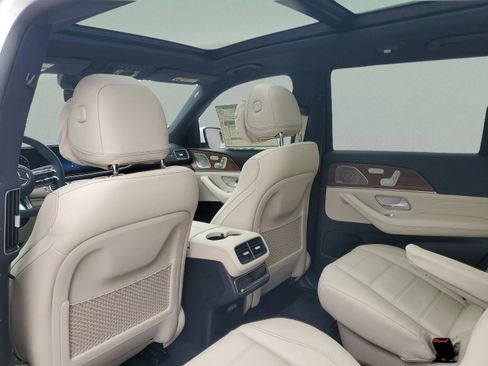 Certified 2026 Mercedes-Benz GLS 580 4MATIC image 14