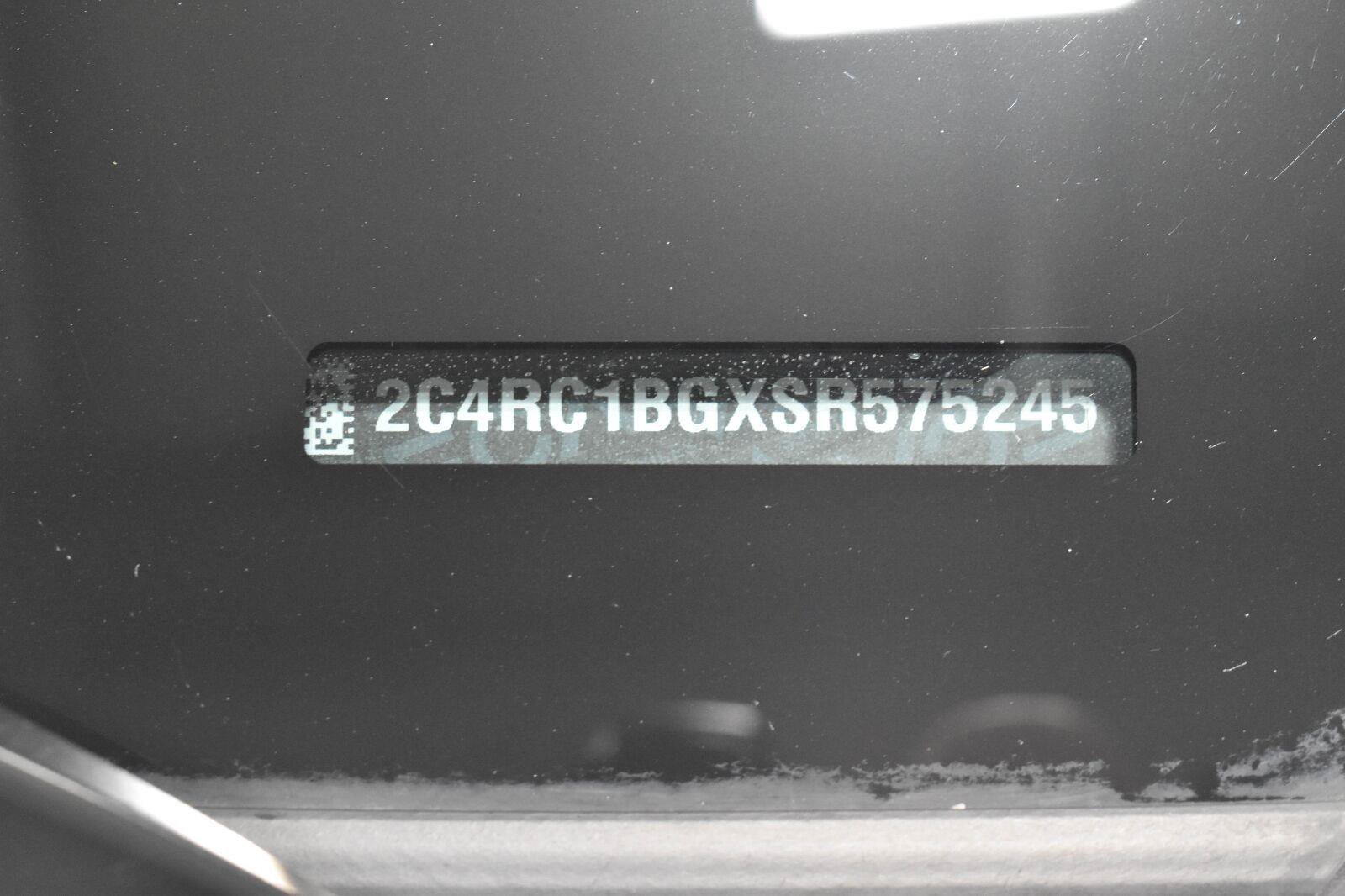 Used 2025 Chrysler Pacifica Select FWD image 32