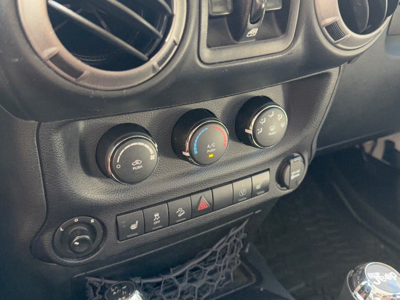 Used 2016 Jeep Wrangler Unlimited Sport AWD/4WD image 22