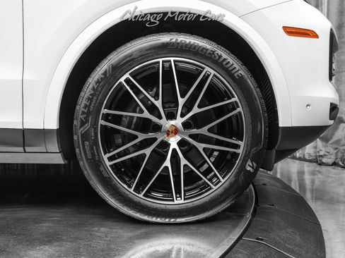 Used 2025 Porsche Cayenne image 50