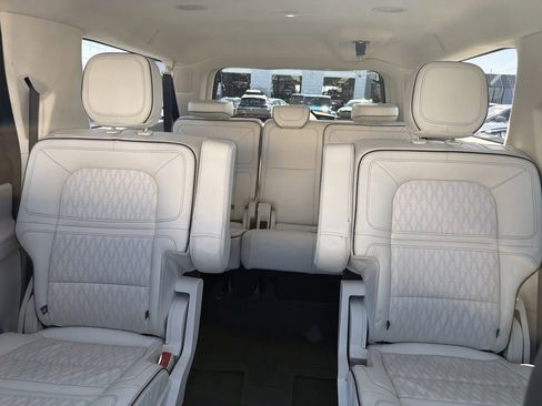 Used 2022 Lincoln Navigator L Black Label image 20