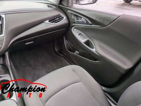 Used 2018 Chevrolet Malibu LS FWD image 16