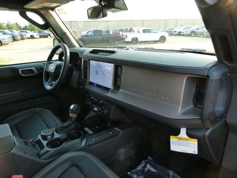 New 2026 Ford Bronco Outer Banks AWD/4WD image 12