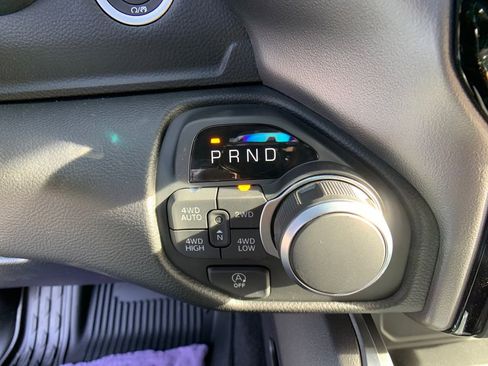 New 2026 RAM 1500 4x4 Crew Cab image 24