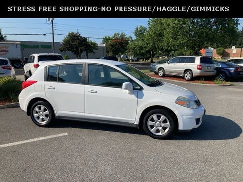 Used 2008 Nissan Versa SL w/ Convenience Pkg image 2