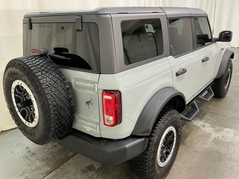 Used 2023 Ford Bronco Big Bend w/ Sasquatch Package AWD/4WD image 4