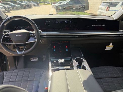 New 2026 Cadillac Escalade V AWD/4WD image 18