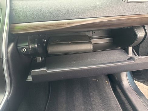 Used 2017 Toyota Camry XLE image 27