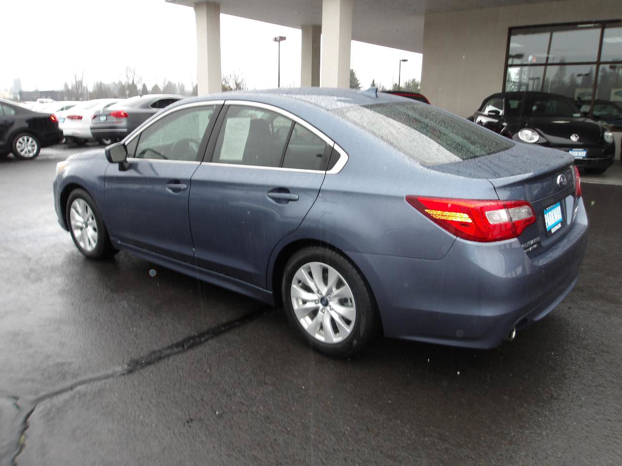 Used 2016 Subaru Legacy 2.5i Premium AWD/4WD image 3