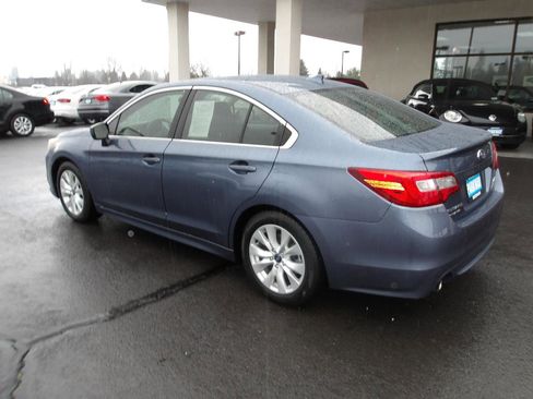 Used 2016 Subaru Legacy 2.5i Premium AWD/4WD image 3