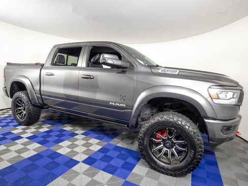 Used 2023 RAM 1500 Big Horn AWD/4WD image 3