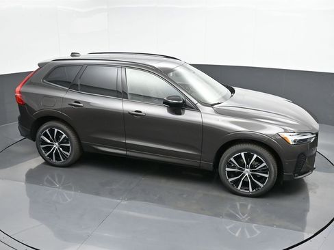 New 2025 Volvo XC60 B5 Plus w/ Protection Package Premier image 33