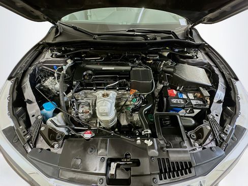 Used 2017 Honda Accord EX image 34