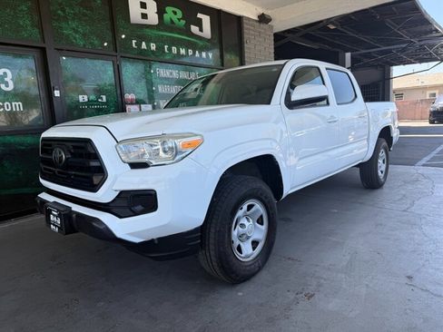 Used 2019 Toyota Tacoma SR AWD/4WD image 1