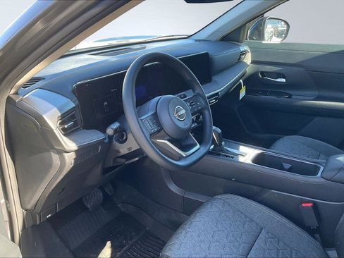 New 2026 Nissan Kicks SV w/ Cold Weather Package image 7