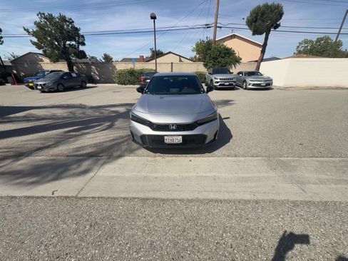 Used 2025 Honda Civic Sport image 4