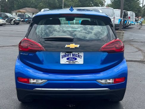Used 2017 Chevrolet Bolt Premier w/ Driver Confidence II Package FWD image 24