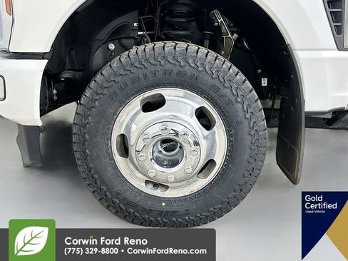 Certified 2024 Ford F350 Platinum image 36