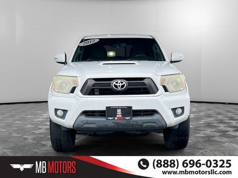 Used 2012 Toyota Tacoma PreRunner w/ TRD Sport Pkg image 10