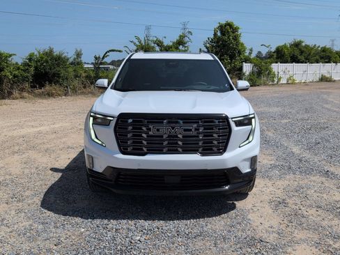New 2026 GMC Acadia Denali Ultimate FWD image 9