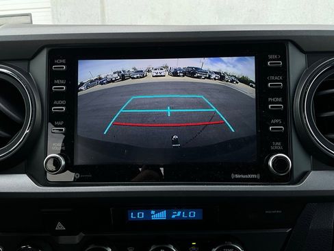 Used 2023 Toyota Tacoma TRD Off-Road image 31