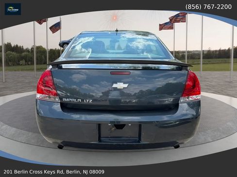 Used 2012 Chevrolet Impala LTZ FWD image 4