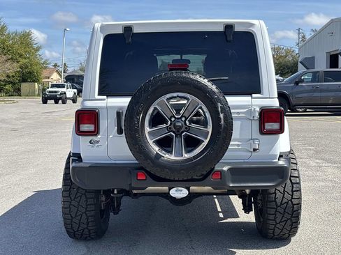 Used 2021 Jeep Wrangler Unlimited Sahara w/ Cold Weather Group image 4