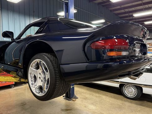 Used 2001 Dodge Viper GTS RWD image 97