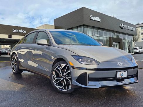New 2025 Hyundai Ioniq 6 SEL image 1